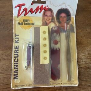 T Vintage Trim Manicure Kit – Nail Care Set w/ Nail Tattoos – NOS